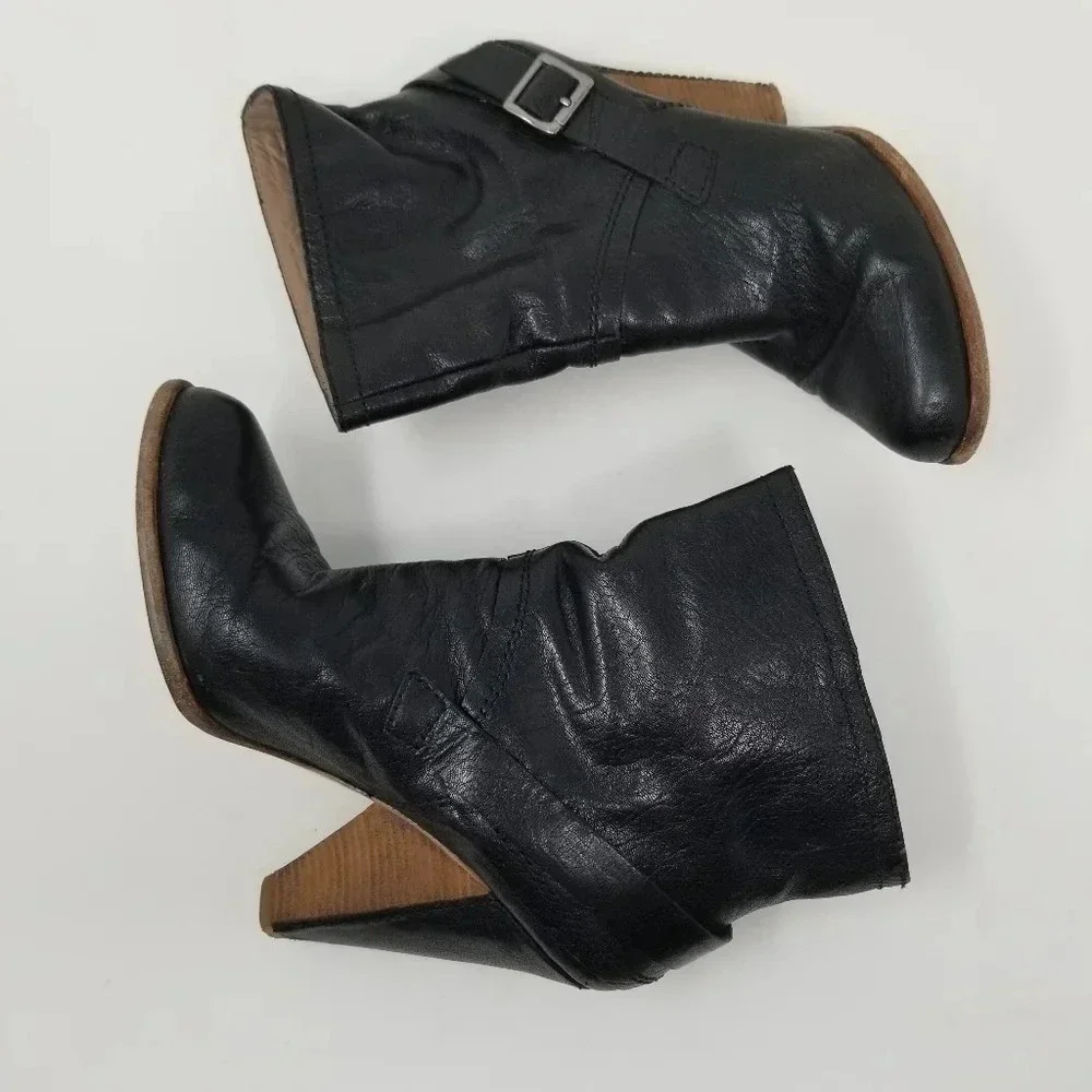 Belle by Sigerson Morrison Black Leather Heeled Boots 9